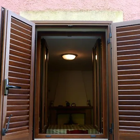 Casa Ginetta Vakantiehuis Pianello (Marche)