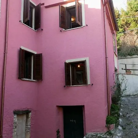 Casa Ginetta Pianello (Marche)