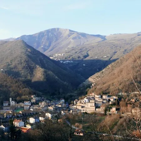 Casa Ginetta Vakantiehuis Pianello (Marche)